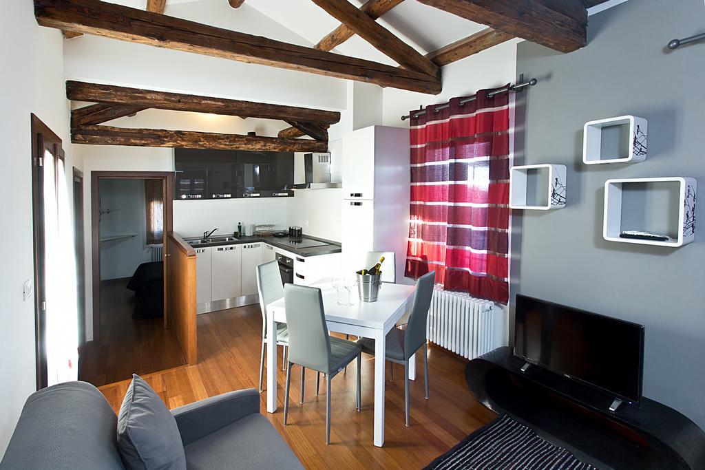 Good Wine Apartments Βενετία Δωμάτιο φωτογραφία