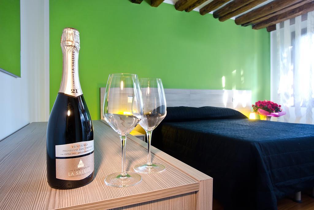 Good Wine Apartments Βενετία Δωμάτιο φωτογραφία