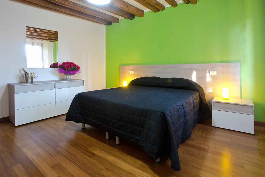 Good Wine Apartments Βενετία Δωμάτιο φωτογραφία